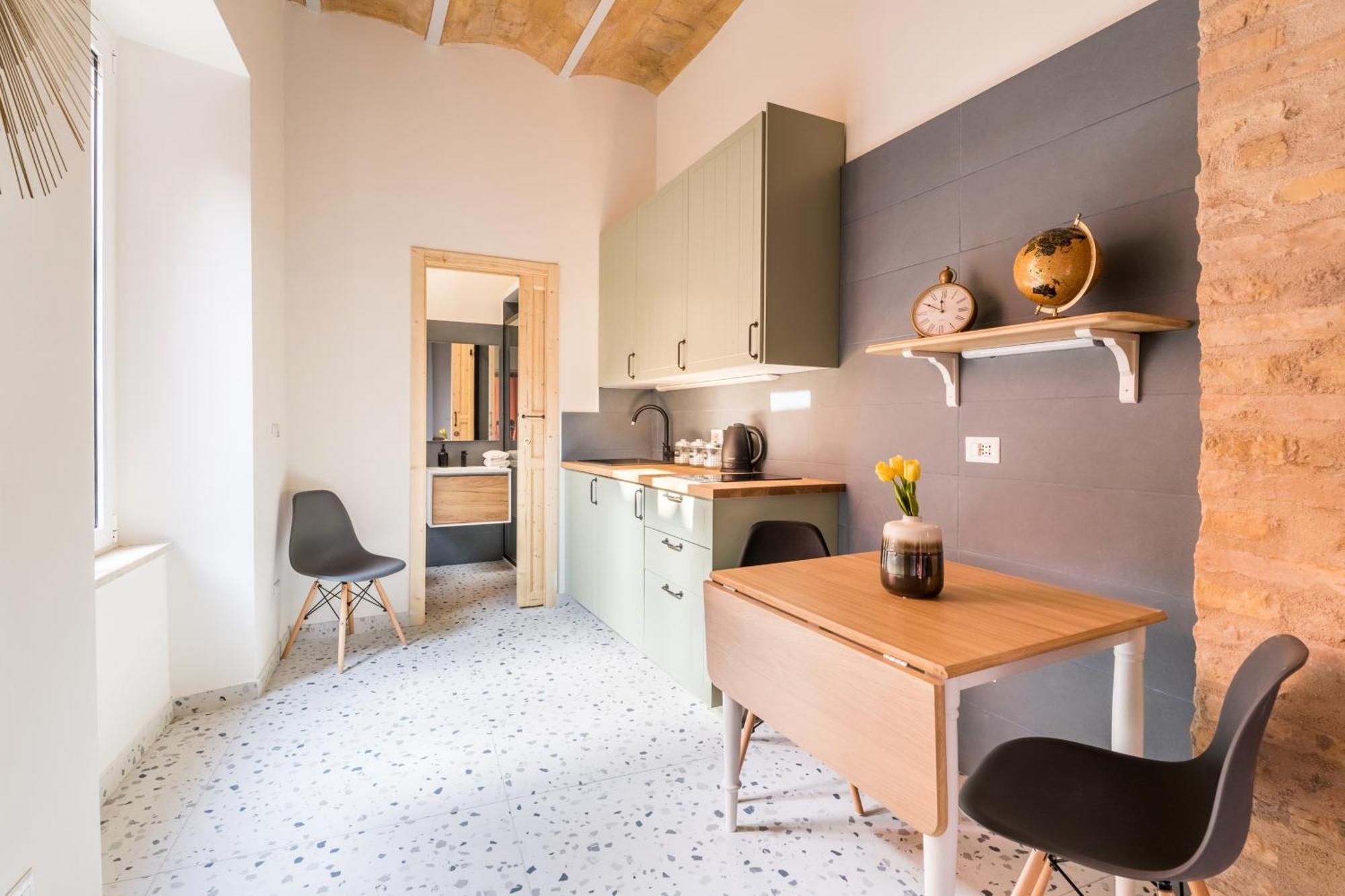 Famm - Open Space In Trastevere Apartment *